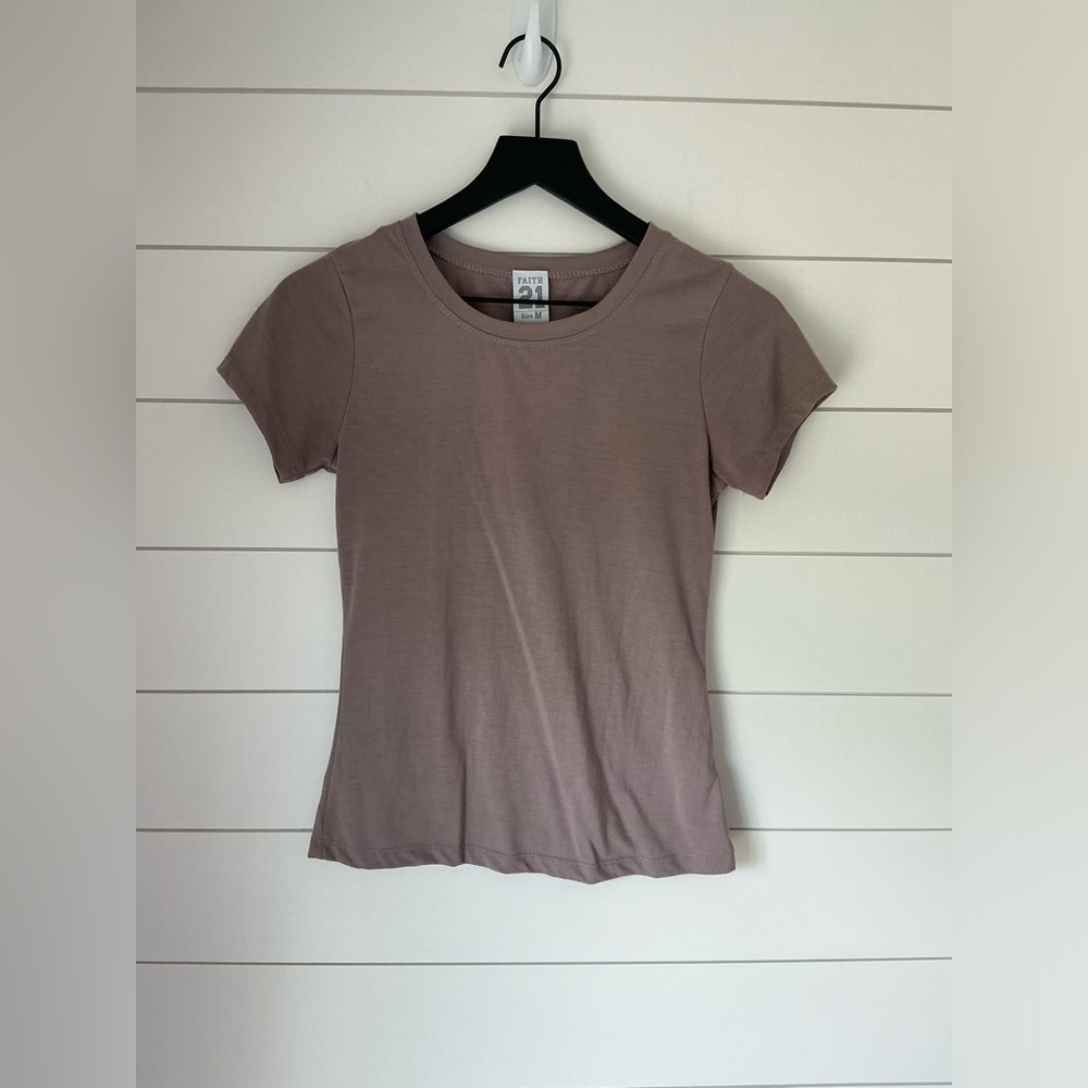Women’s Medium Basic T-Shirt